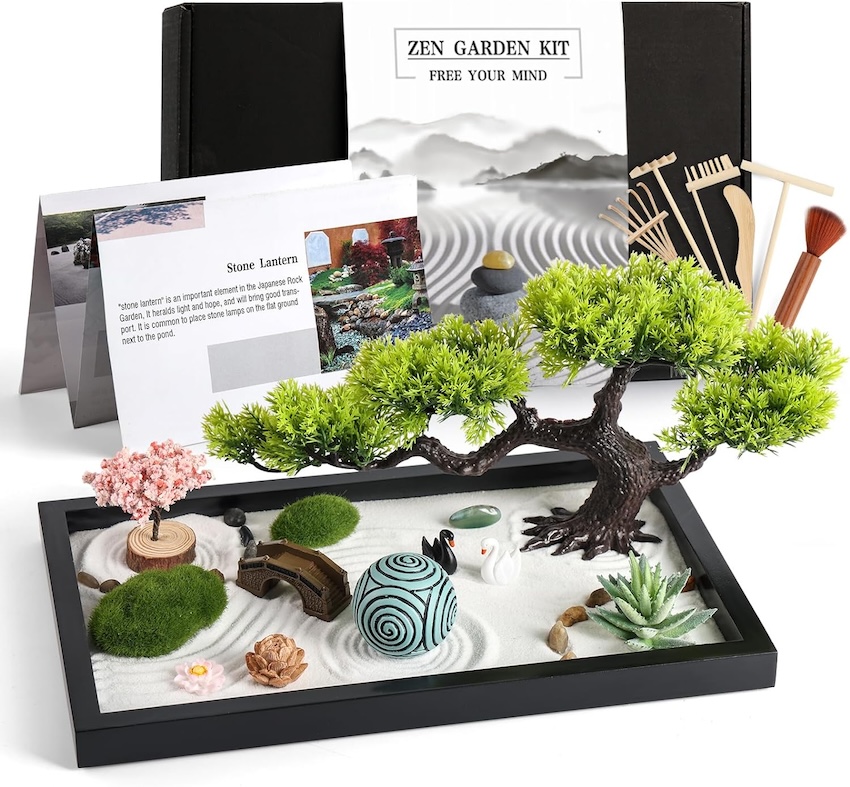 A desk zen garden kit