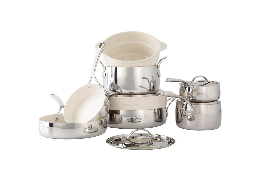 A set of 12 pots and pans