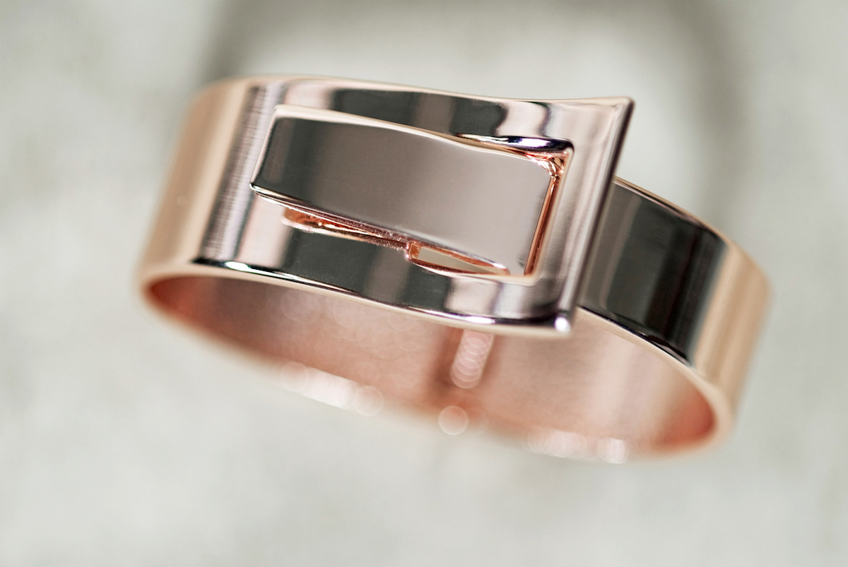 Rose gold fashion bracelet macro.