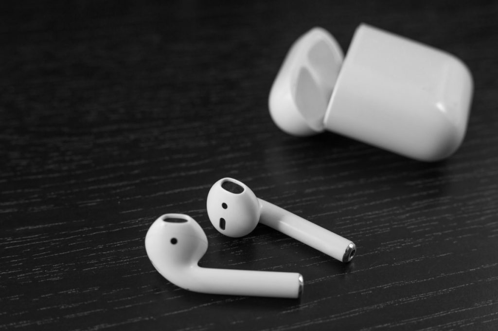 AirPods cũ cấp nhập cảnh