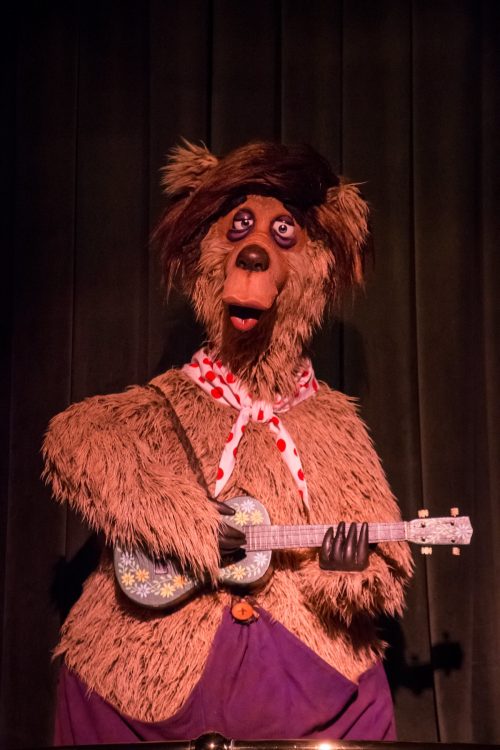 Liver Lips McGrowl tại Country Bear Jamboree ở Disney