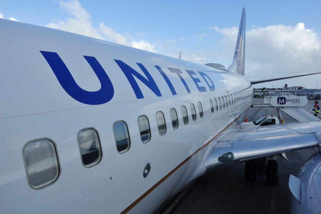 bên hông máy bay của hãng hàng không United Airlines