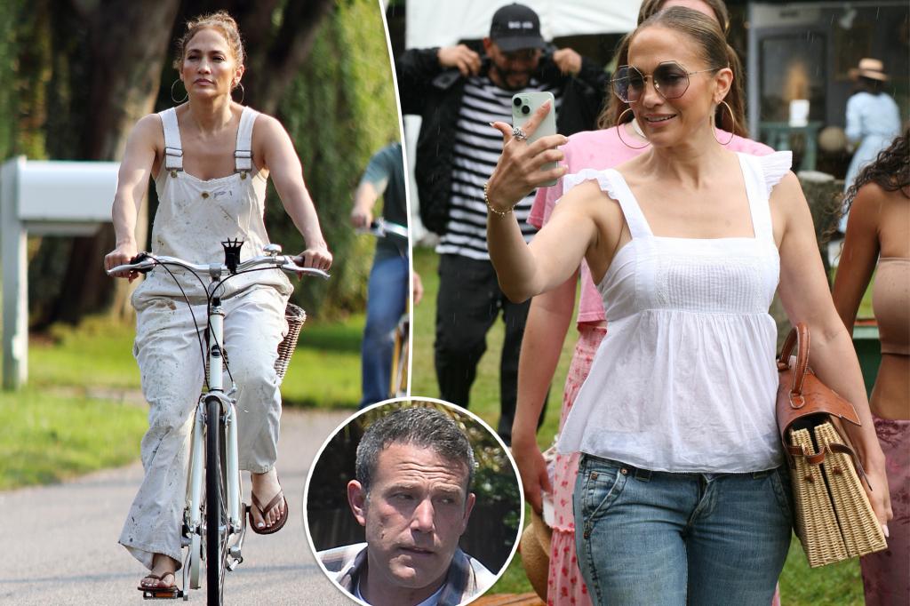 Jennifer Lopez dùng bữa tối tại điểm đến mới của Hamptons mà không có Ben Affleck vào ngày kỷ niệm hai năm ngày cưới của họ