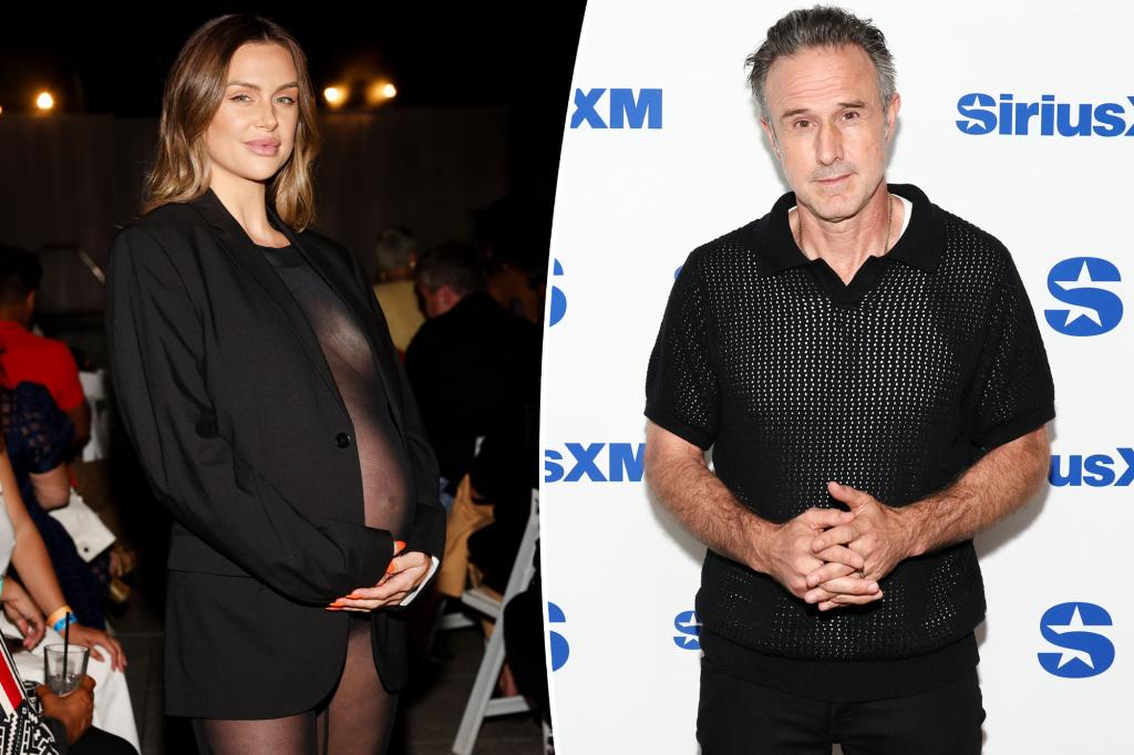 Lala Kent phản ứng với việc David Arquette chê bai “thái độ” của cô trên “WWHL”