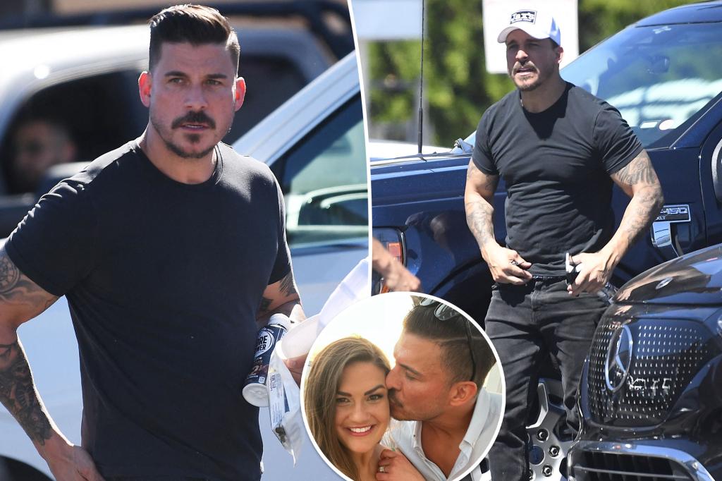 Jax Taylor ‘cảm thấy cảm xúc lẫn lộn’ về vụ ly hôn với Brittany Cartwright