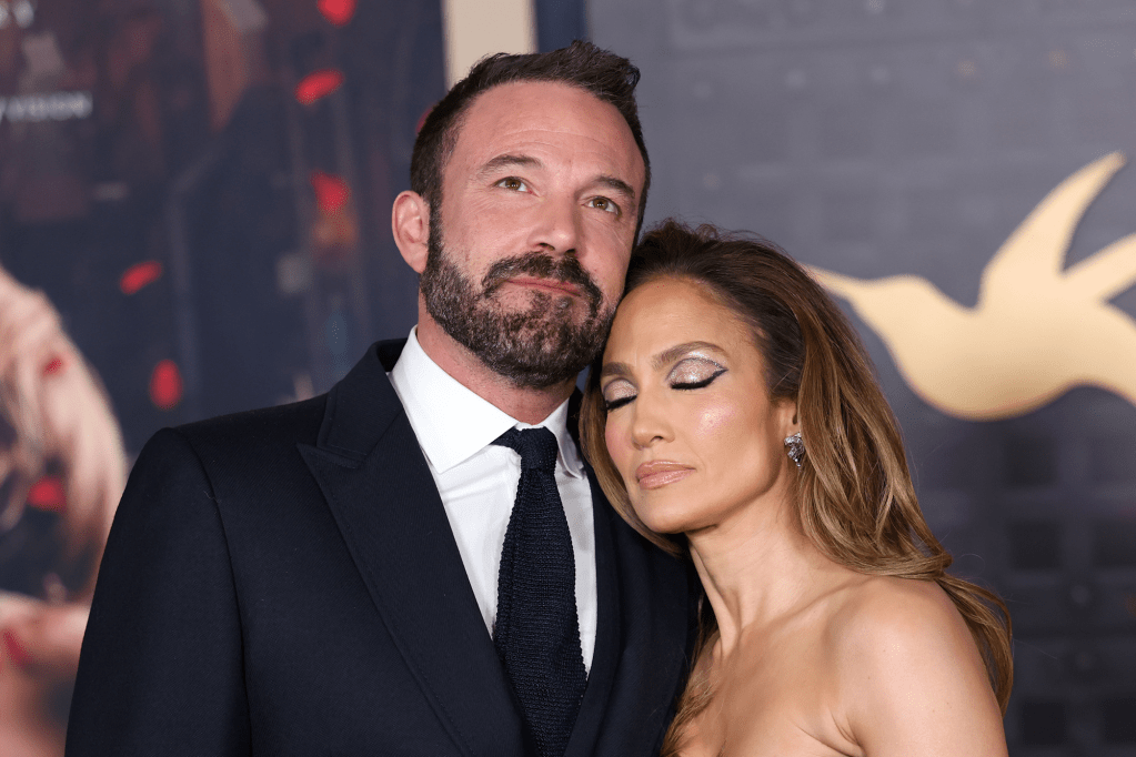 Mọi điều cần biết về cuộc ly hôn của Jennifer Lopez và Ben Affleck