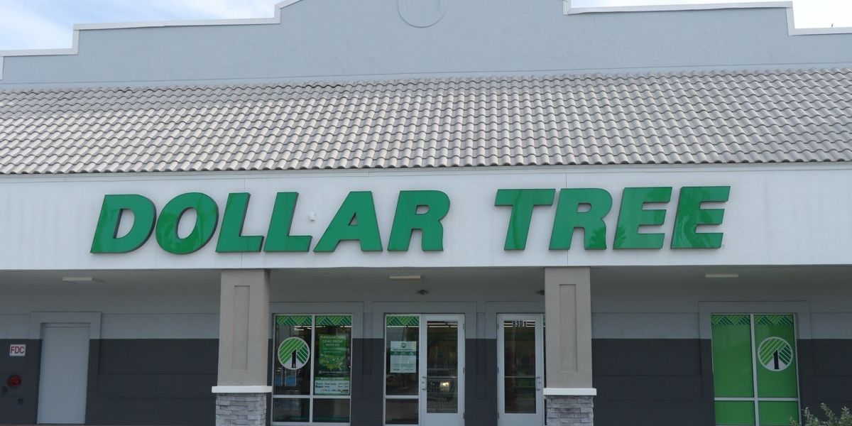 Người mua sắm tại Dollar Tree chia sẻ 4 sản phẩm làm đẹp yêu thích của cô ấy — Best Life