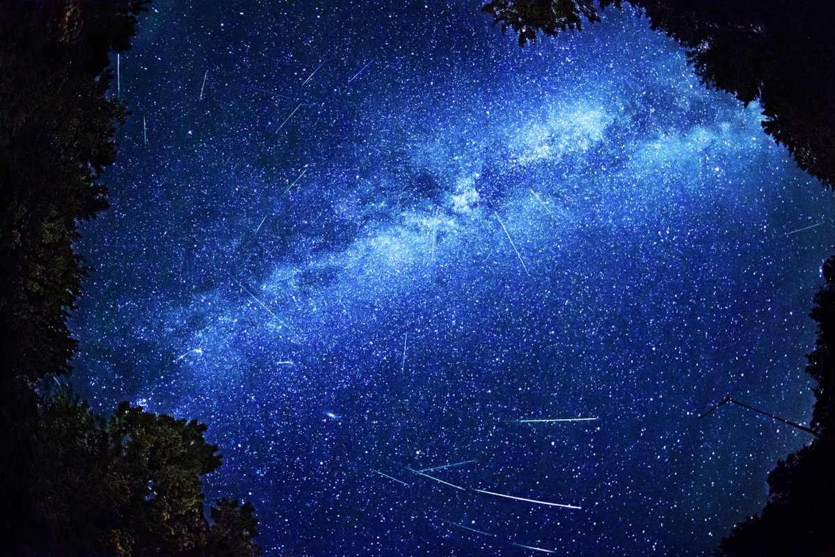 Perseids có thể mang đến 100 sao băng mỗi giờ vào cuối tuần này — Best Life