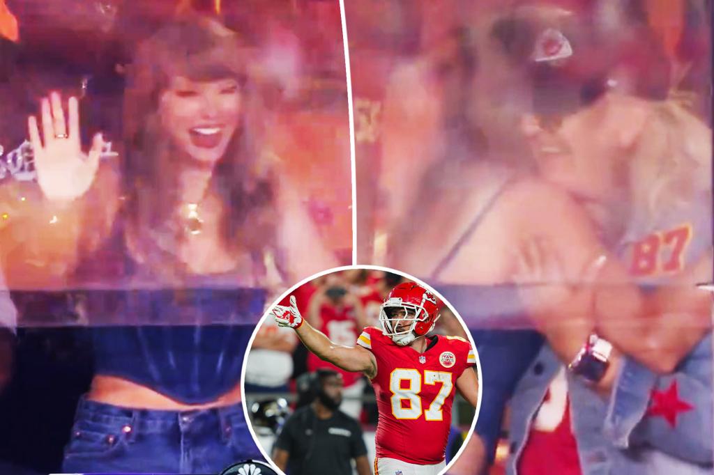 Taylor Swift ôm Donna Kelce sau khi Travis chỉ tay vào nữ ca sĩ tại trận đấu Chiefs