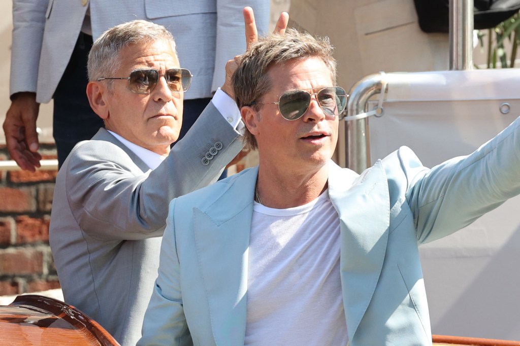 George Clooney, Brad Pitt đùa giỡn tại Liên hoan phim Venice và nhiều bức ảnh chụp chung của các ngôi sao khác